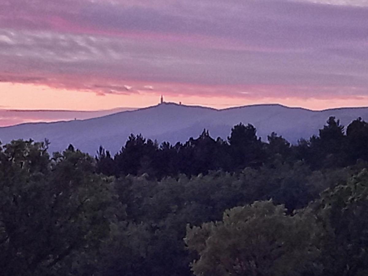 A Ventoux Yourte Monieux Esterno foto